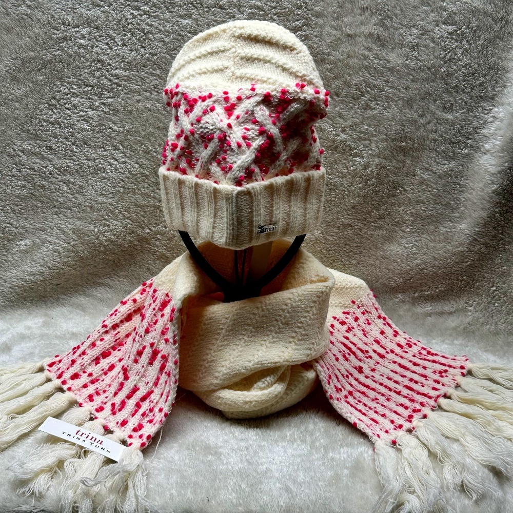 NWT Trina Turk Pink Sprinkle and Cream Winter Beanie and Scarf Set